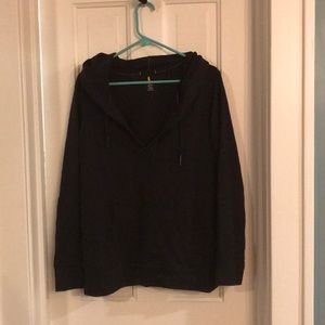 Lucy black hoodie